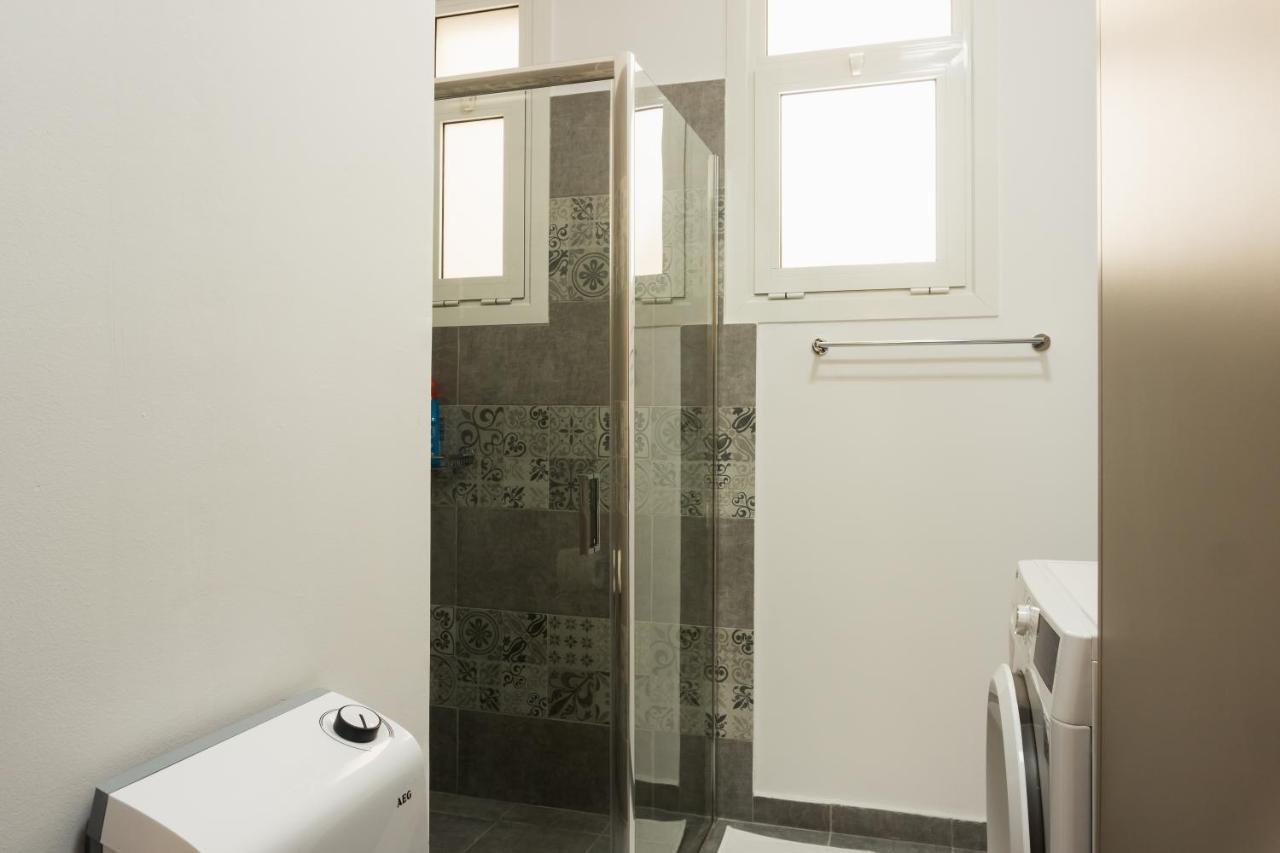 Comfort Zone Apartment In The Heart Of Athens Exterior photo